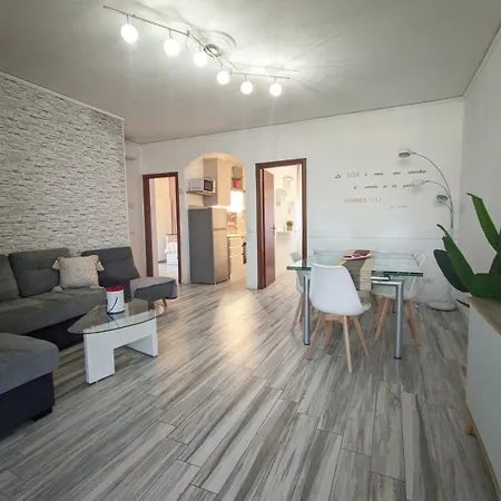 Due Laghi Appartments Daire Peschiera del Garda