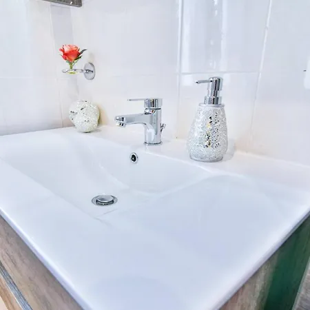 Due Laghi Appartments *