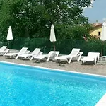 Lägenhet Due Laghi Appartments *